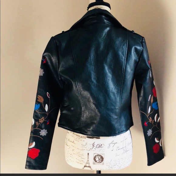 Vegan Romeo & Juliet Couture. SEE DESCRIPTION - Picture 2 of 5